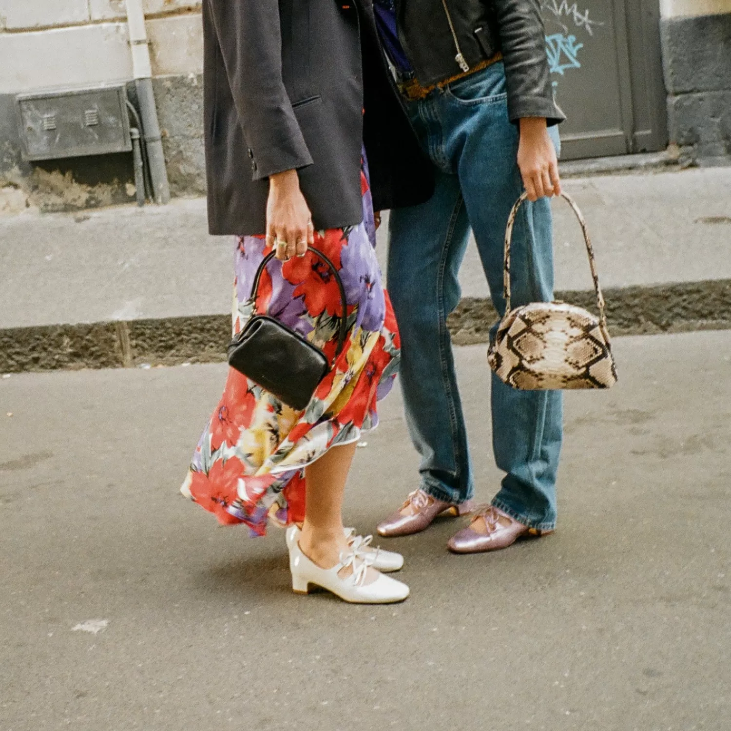 Balagan Hug Bag Torebka L, Zlamana Biel Wzor Pytona